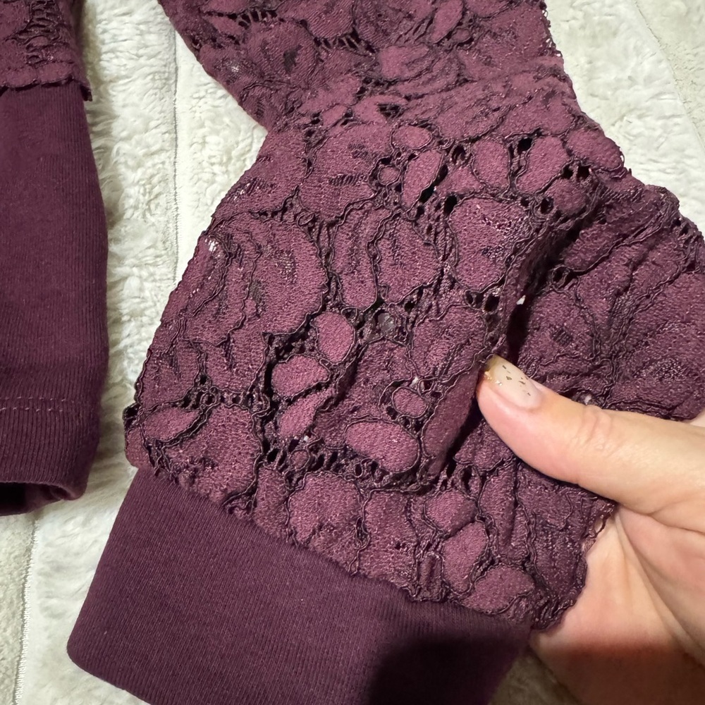 Anthropologie Plum Lace Sweatshirt - size small - Picture 8 of 12